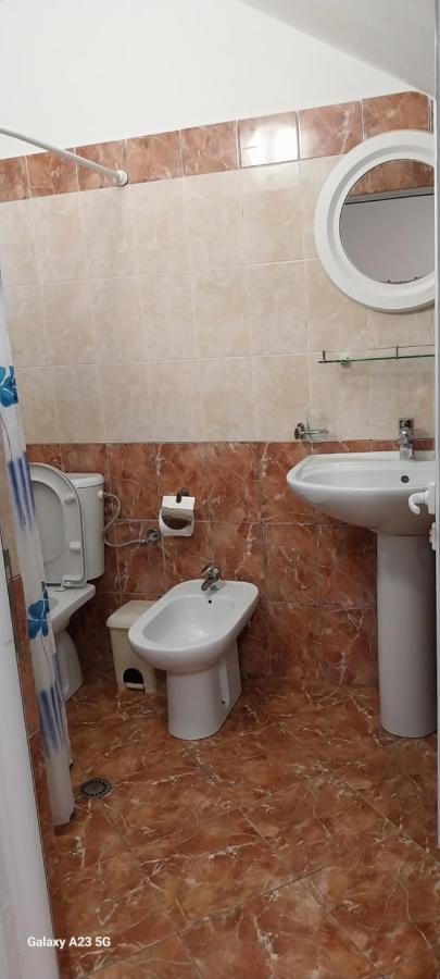 Collaku Apartment'S Vlore Exterior photo